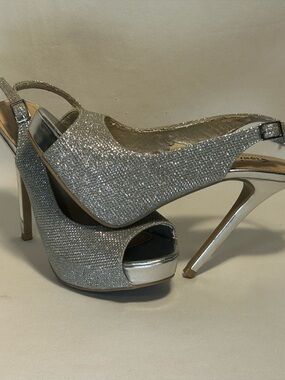 Fioni, Glitter Slingback Heels, (5)